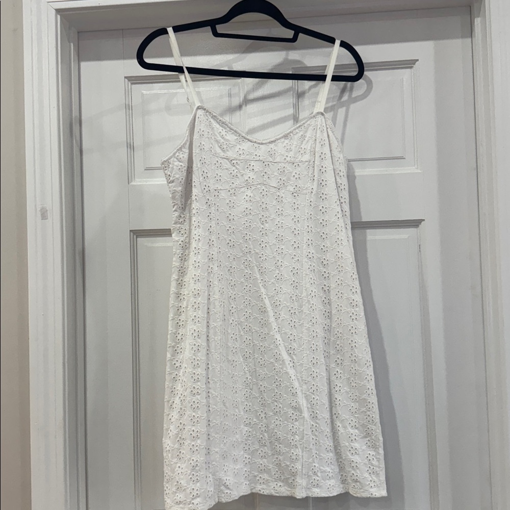 Expresss White Lace Causal Yet Dressy Dress